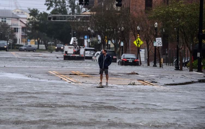 یەکەم گیانلەدەستدان بە باهۆزی ساڵی لە ئەمریکا تۆمارکرا