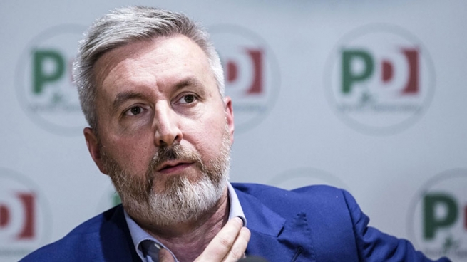 وه‌زیری به‌رگری ئیتاڵیا به‌ڵێن به‌ پێشمه‌رگه‌ ده‌دات