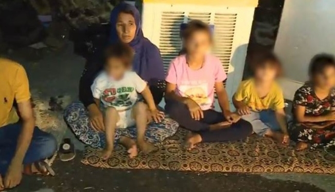 دایکێک و شەش منداڵەکەی بەهۆی نەبوونییەوە کەوتوونەتە سەر شەقام