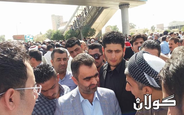 توێژەرێکی سیاسی: حزبەکان هەزاران بندیواریان هەیە و دژی گەندەڵی خۆپیشاندان دەکەن 