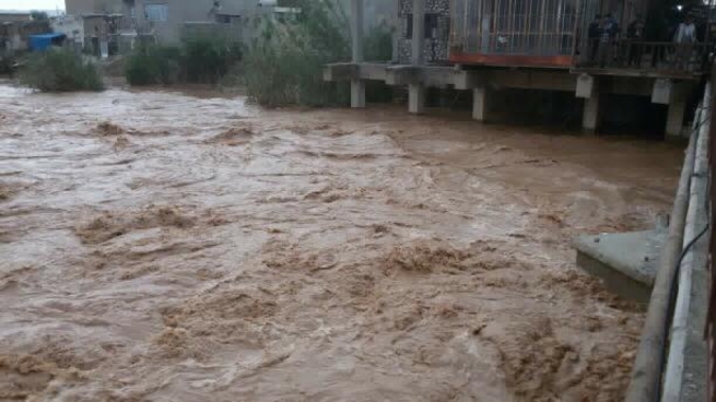 بەهۆی لافاوەوە دوو گەڕەكی پردێ چۆڵ کران