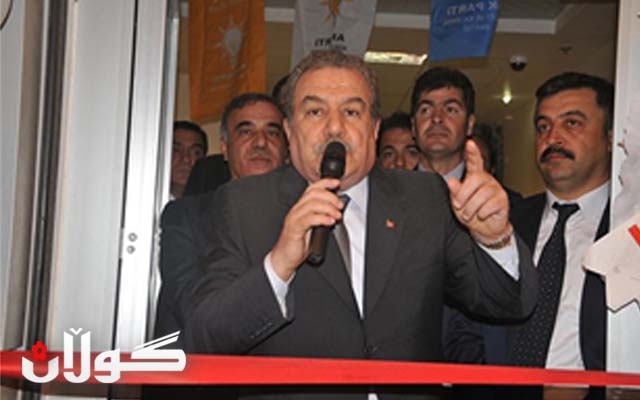 وەزیری ناوخۆی تورکیا: نابێ دەستێکت بە تفەنگەوە بێ و بە دەستەکەی دیکەت بڵێی دیموکراسیم دەوێ 