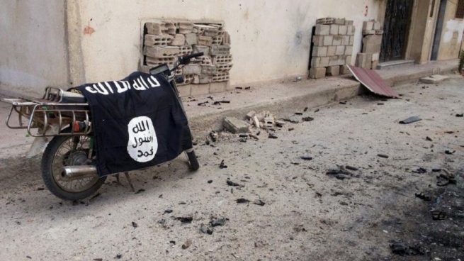 هەسەدە دوو داعش رادەستی ئەمریکا دەکاتەوە
