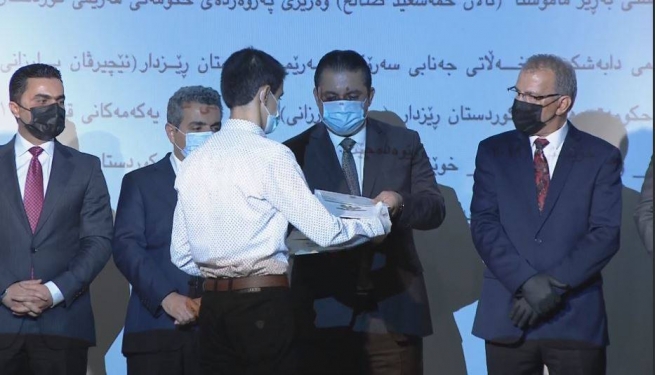 له‌ هه‌ولێر خه‌ڵات به‌سه‌ر یه‌كه‌مه‌كانی پۆلی 12ی ئاماده‌یی دابه‌شكرا