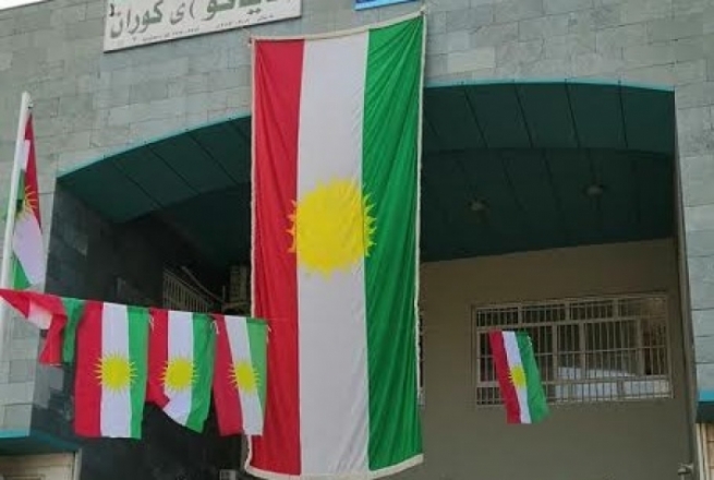 خانەقینییەكان شارەكەیان بە ئاڵای كوردستان ڕازاندەوە