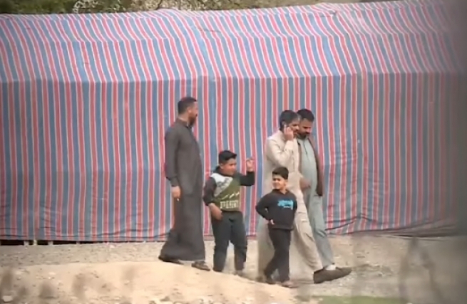 لە پەڵكانە عەرەبی هاوردە بۆ داگیركردنی زەویوزاری جووتیارانی كورد خێوەتیان هەڵداوە