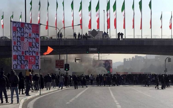 لێبوردنی نێودەوڵەتی: بەلایەنی کەمەوە 143 خۆپێشاندەر لە ئێران کوژراون