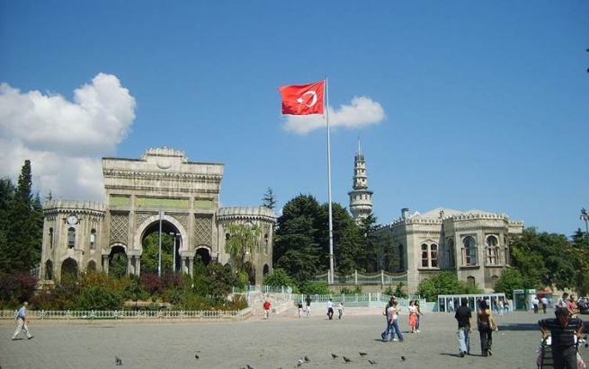 وەزیری خوێندنی باڵا: کێشەی خوێندکارانی کورد لە تورکیا چارەسەر دەکەین