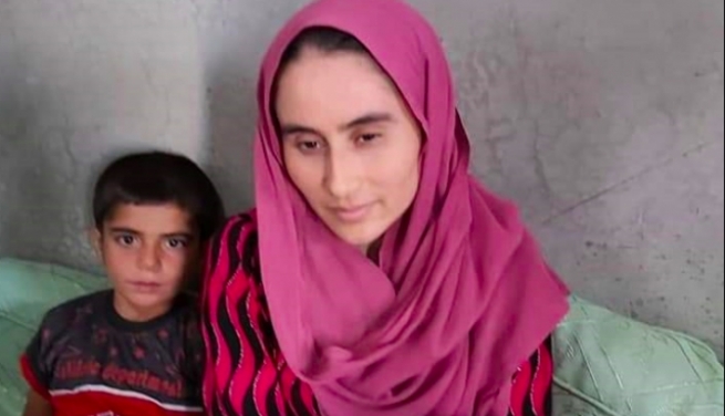 ژنێکی کوردی ئێزدی لەناو کەمپی گیراوە داعشەکان دۆزرایەوە