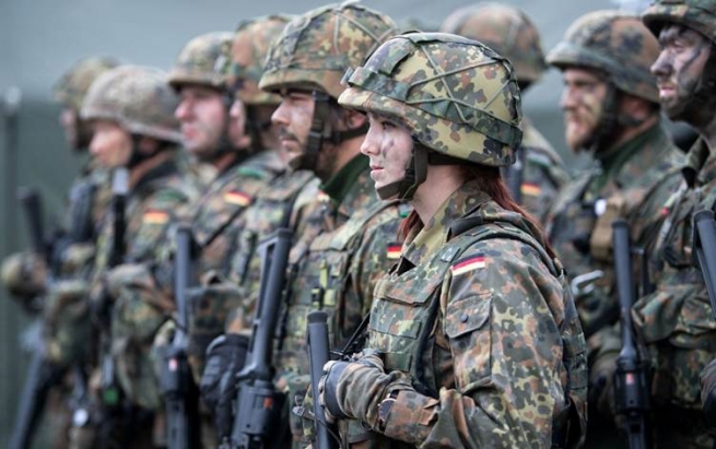 ئەڵمانیا هاوکارییە سەربازییەکانی تایبەت بە رووبەڕووبوونەوەی داعشی درێژکردەوە