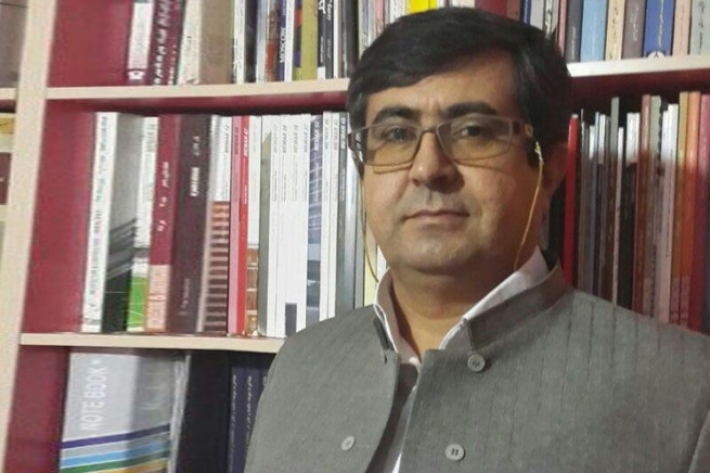 سنە.. شاعیر و مامۆستایەک بەهۆی کۆرۆنا کۆچی دوایی کرد