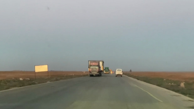 ھاوپەیمانان كاروانێكی ھاریكاری رادەستی ھەسەدە دەكەن