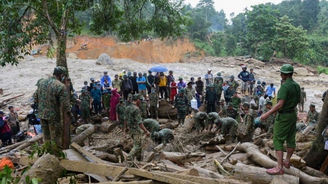 به‌هۆی گه‌رده‌لووله‌وه‌ (192) كه‌س له‌ ڤێتنام گیانیان له‌ده‌ستدا