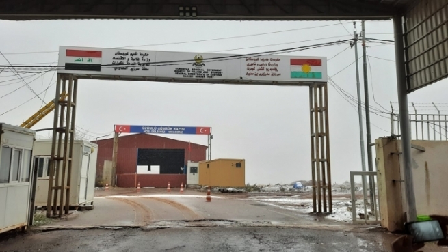 ئێدی ده‌رگه‌هێ سنوری یێ سه‌ر زێرێ ھەر رۆژ ڤەكری یە