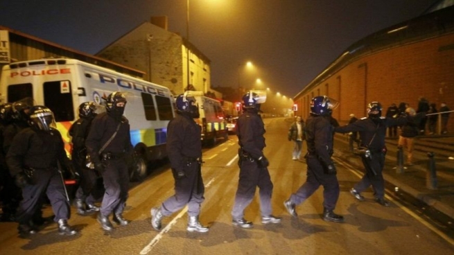 بەریتانیا دوای ١٢ كاتژمێر توانی بەندینخانەیەك کۆنترۆڵ بكاتەوە