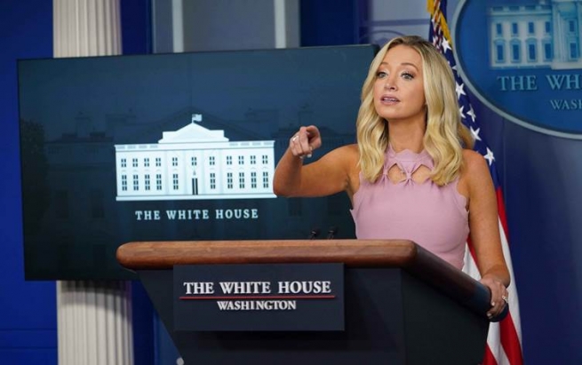 کۆشکی سپی: ترەمپ مەبەستی ئەوە نەبووە خەڵک دوو جار دەنگ بدات