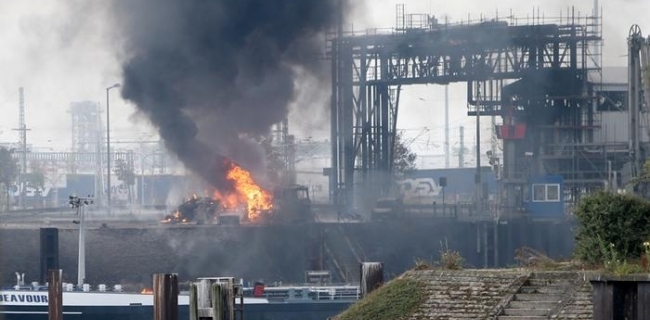  تەقینەوەیەکی بەھێز ئەڵمانیا دەھەژێنێت 