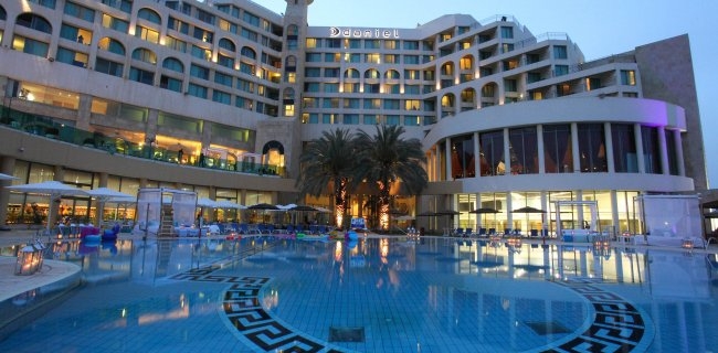  بەوێنە.. بۆچی زۆربەی ھۆتێلەکان ژووری ژمارە 420یان تێدا نییە؟