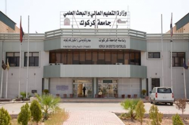  کەرکووک.. لەسەر پۆشینی جلی کوردی سووکایەتی بە 25 قوتابيی زانکۆ دەکرێت 