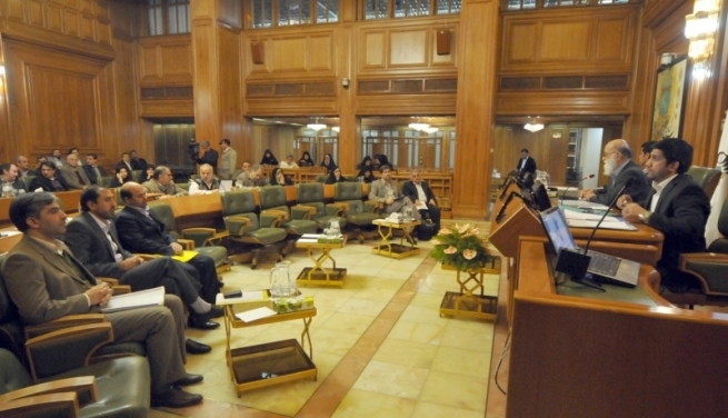  نۆ ئەندامی ئەنجومەنی پارێزگای تاران دەستگیر کران 