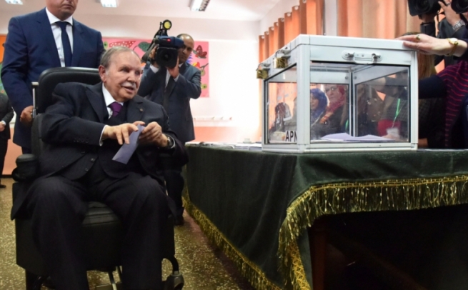  بوتەفلیقە بۆ پێنجەم جار خۆی بۆ سەرۆکایەتیی جەزائیر هەڵدەبژێرێتەوە 