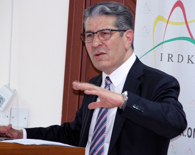 حوسێن کوردنەژاد