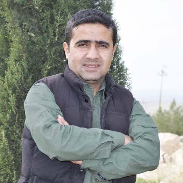 ‎ئومێد وەلاتی