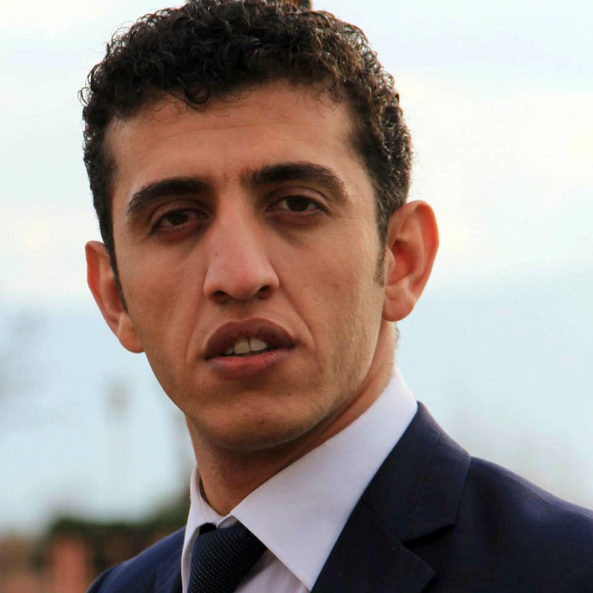 نەبەز بازیانی _بەریتانیا