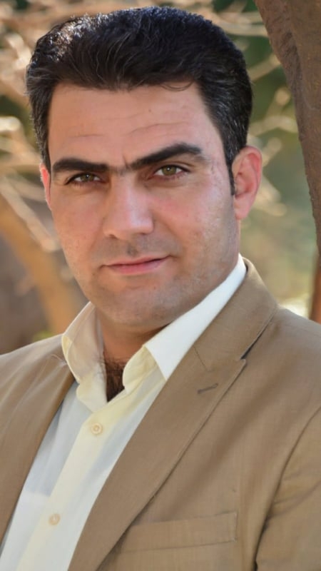 ن:علی چیایی