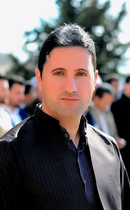 هادی باڵەیی