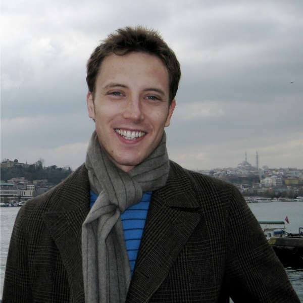 ئەمریكا وستراتیژیەتی ئیحتیواكردن لەئاست سووریادا  . . . .  بۆئەوەی رووسییەكان ببەزێنیت،لێگەڕێ بابیبەنەوە