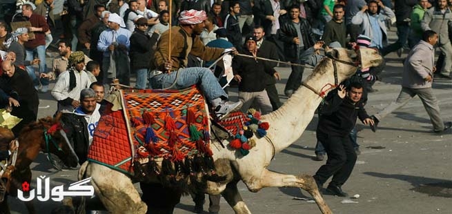 زنجیرە قەیرانەكان و جەمسەرگیریی توندی شەقامی میسر