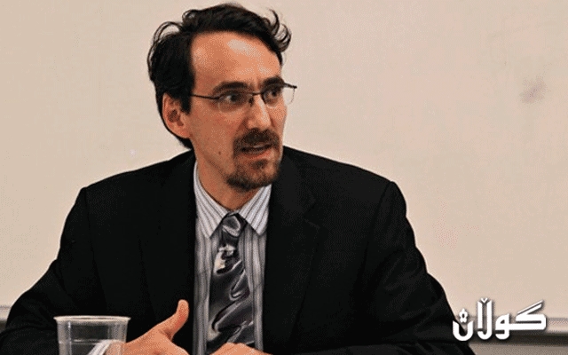 یۆجین گۆڵز  توێژەرەی باڵای سیاسەتی دەرەوە و بەرگری لە ئامۆژگای كاتۆ بۆ گوڵان:  ئەمریكا لە جیهاندا گەورەترین هێزی سەربازیی بێ وێنەیە و هەتا 30 ساڵی دیكەش چین ناتوانێت ركابەری ستراتیژیی ئەمریكا