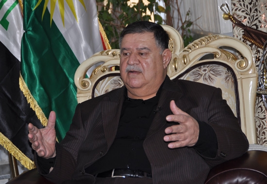 بایز تاڵەبانی وەزیری دارایی و ئابووری بۆ(گوڵان): گرفتی بانكەكان چارەسەر دەكرێت و مووچەی یەك فەرمانبەریش نافەوتێت