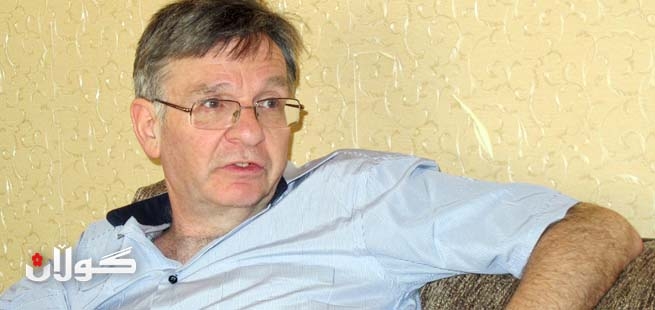 جۆن ئیڤەرسلی بەڕێوەبەری سیستمی چاودێریی تەندروستی لە بەریتانیا بۆ ( گوڵان):كێشەی تەندروستیی كوردستان لەوەدایەرێگری ناكرێت لەوەی خەڵك نەخۆش نەكەوێت