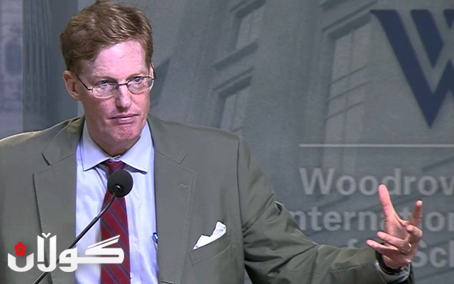 پڕۆفیسۆر جۆشوا لاندیز پسپۆر لەسەر رەوشی سووریا و عێراق بۆ گوڵان:لە عێراقدا سوپا نەیتوانی دەستوور و یەكپارچەیی بپارێزێت بۆیە ئێستا بەكردەیی ئەو وڵاتە دابەش بووە