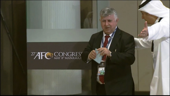 بەشێوەیەكی كاتی ئابلوقەی یارییە نێودەوڵەتیەكان لەسەر عێراق هەڵدەگیرێت