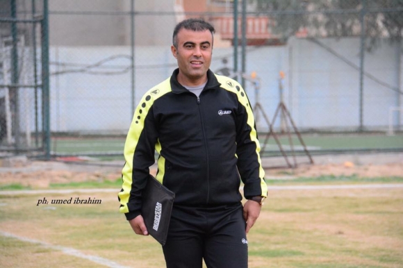 دوو راهێنەر دەستلەكاركێشانەوەی خۆیان پێشكەش بە یانەكانیان كردووە