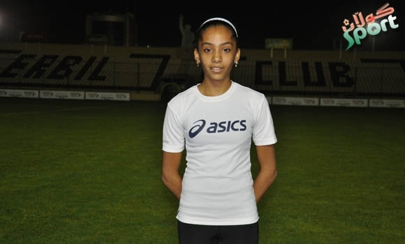 دوو كچە كورد بەرەو بەحرێن بەرێكەوتن