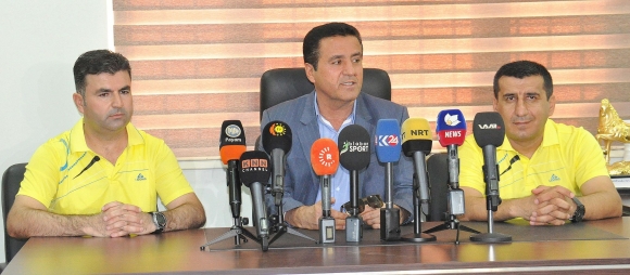 هەندرێن راهێنەرە نوێیەكی بە دەزگا راگەیاندنەكان ناساند