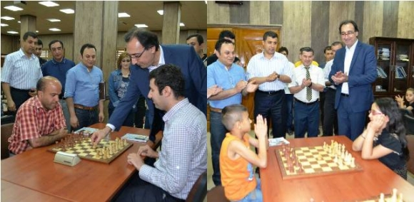 یانه‌ی شه‌تره‌نجی خانزاد دووچالاكی له‌یه‌ك كاتدا به‌رێوه‌برد