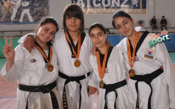 چوار كچە یاریزانی تایكواندۆی كورد بەشداری پاڵەوانێتیی جیهانی دەكەن