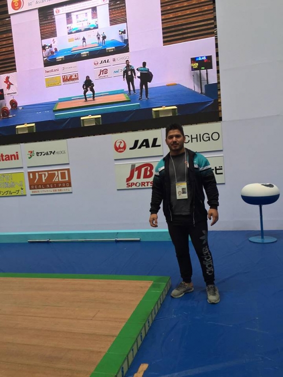 كوردێك بەشداری لە پاڵەوانێتی بەرزكردنەوەی قورسایی ئاسیا دەكات