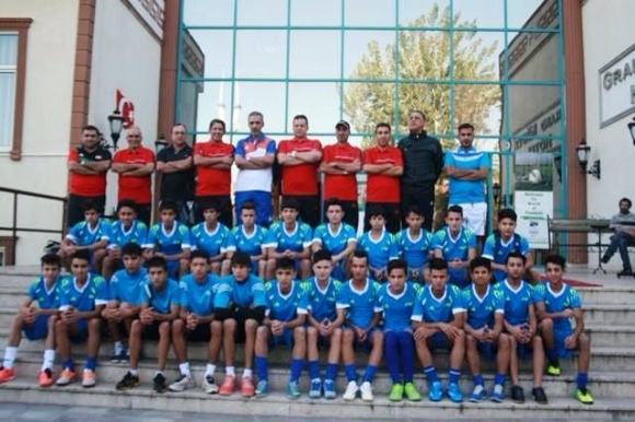 یاریزانێكی هەولێر بانگهێشتی هەڵبژاردەی بەچكەشێرانی عێراق كرا