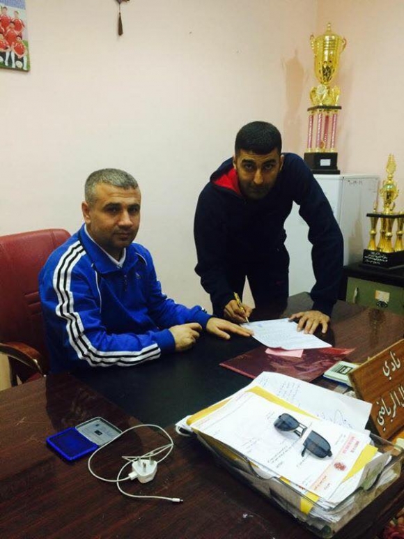 گازی باكوور گرێبەستی لەگەڵ گۆڵپارێزێك مۆركرد