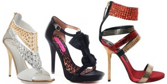 رێكخستنی پاژنەی بەرز لەگەڵ جلی رەنگین