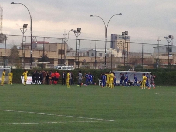 پێنج یاریزانی یانەی هەندرێن سزادران