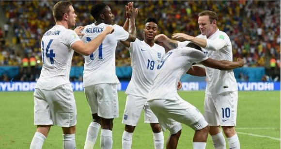 بەهۆی ئاهەنگ گێران چارەسەركەری هەڵبژاردەی ئینگڵتەرە تووشی پێكان هات