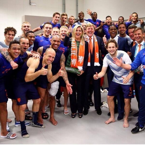 خانمەشانشینی هۆڵەندی ئاهەنگ دەگێرێت