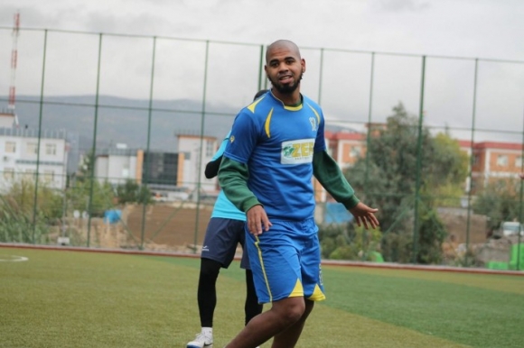 یانەكانی دهۆك و زاخۆ و شورتە و كەربەلا دەستبەرداری چەند یاریزانێك بوو